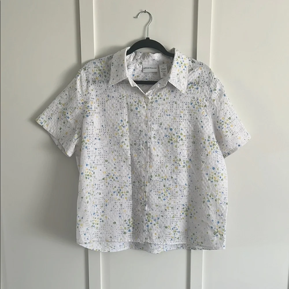 White Short Sleeve Button-Up Alfred Dunner Shirt - Picture 1 of 5